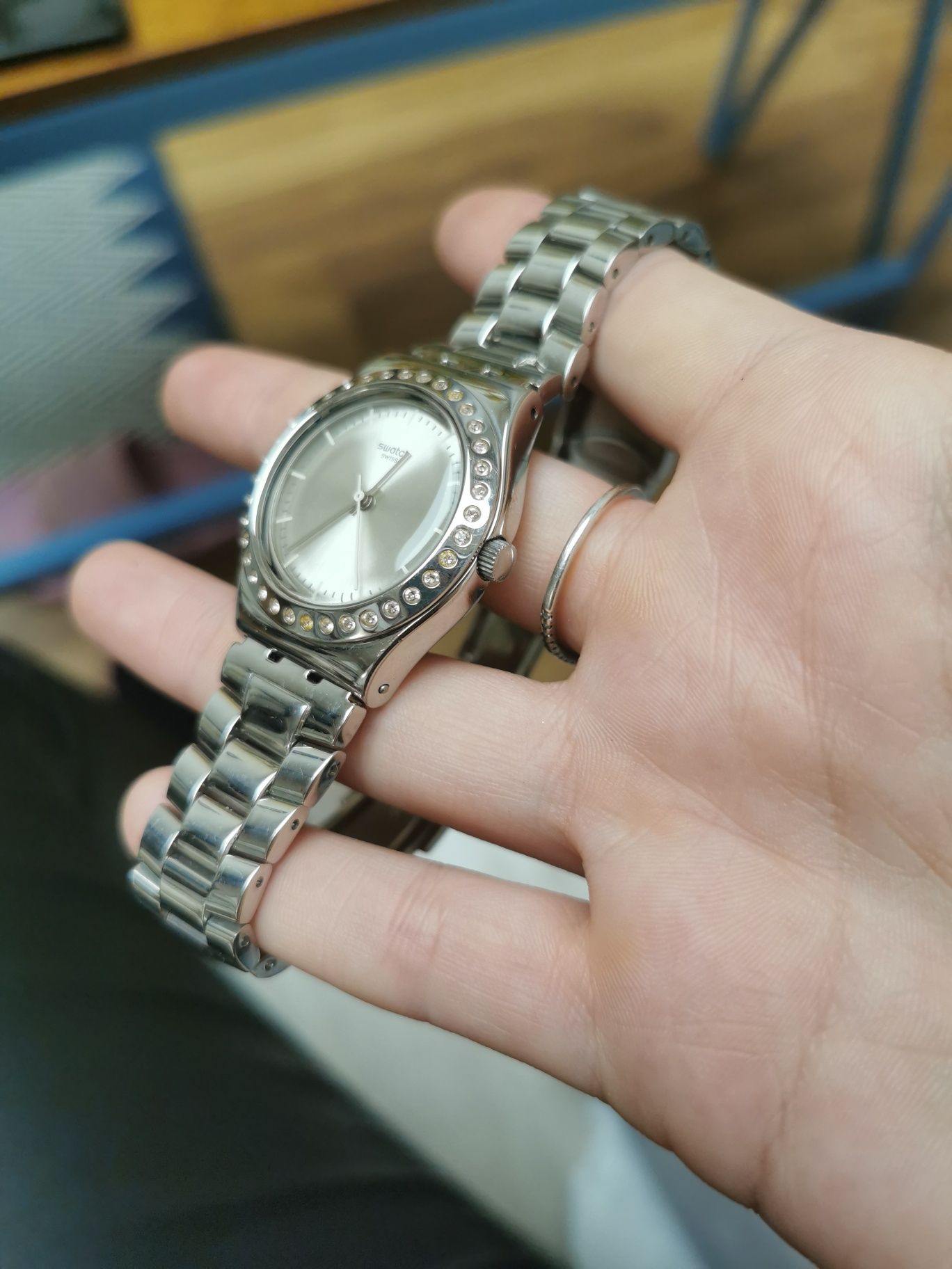 Zegarek swatch irony medium srebrny stal chirurgiczna cyrkonie svarows