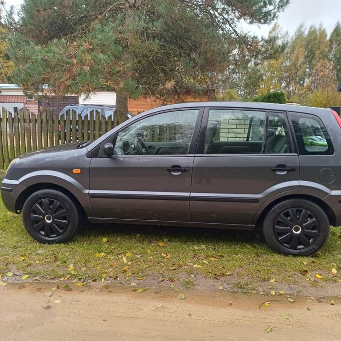 Samochód Ford Fusion