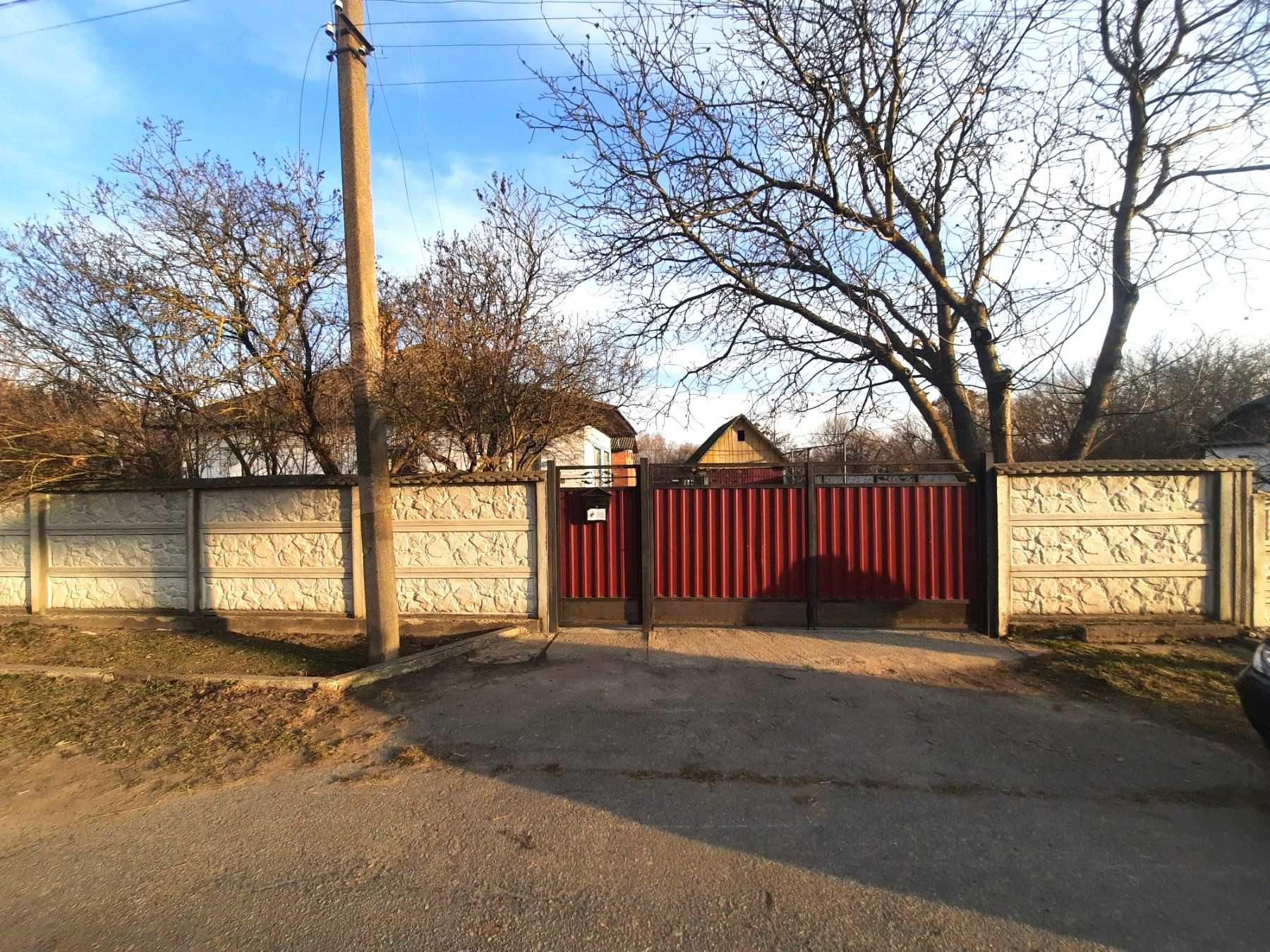 Продаж великого будинку для сім'ї в с. Пилипонка