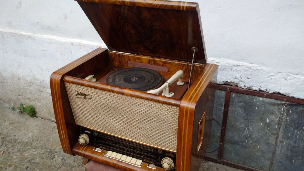 Продам лампову радіолу "Жигулі"