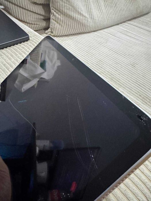 Apple iPad 10th Gen 64gb