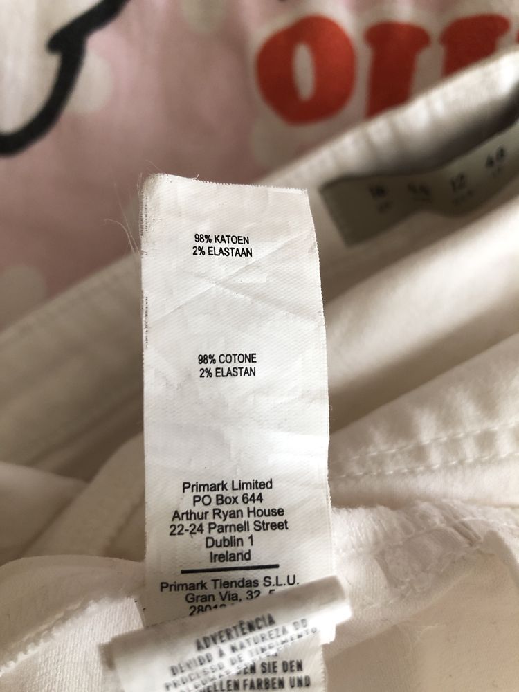 Spodnie 44 Uk 16 białe podarte z dziurami Denim Co.