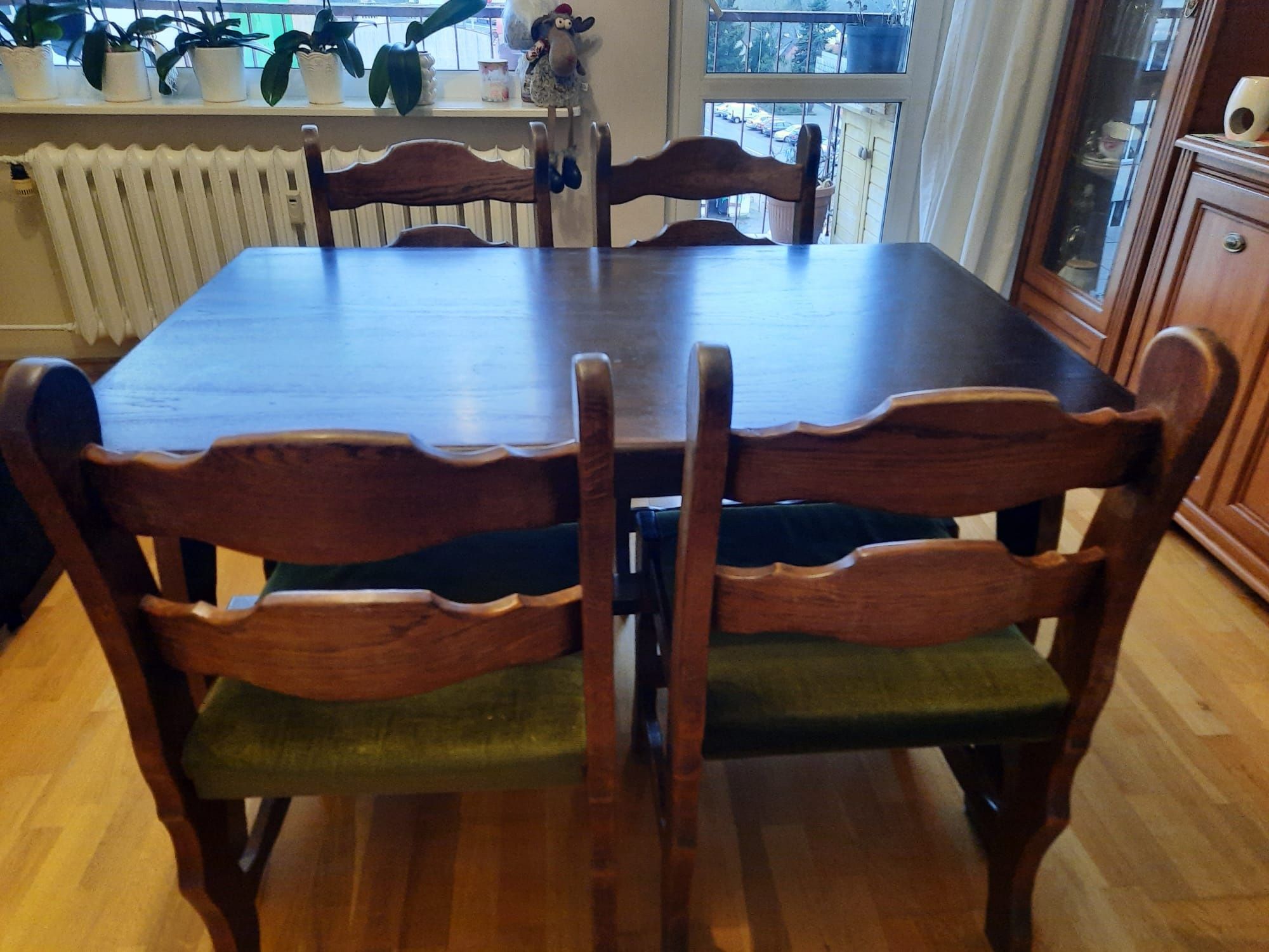 Stół dębowy plus 5 krzeseł