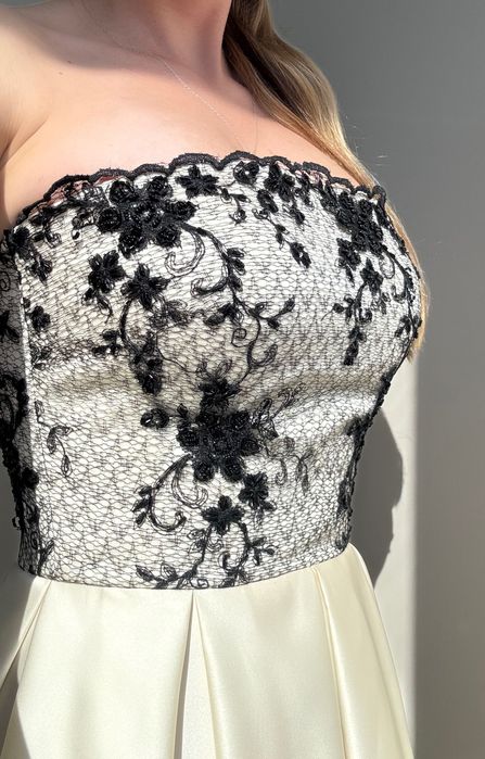 Коктейльна сукня