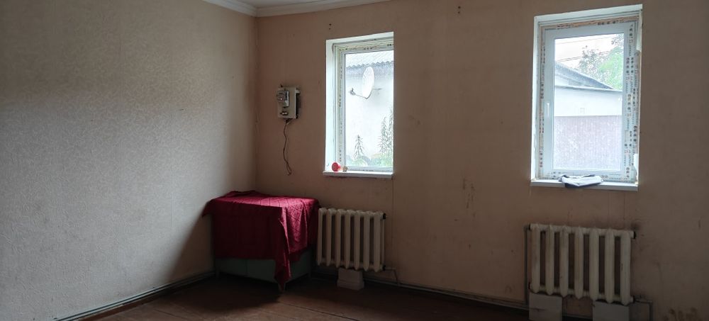 Продам частину будинку Центр