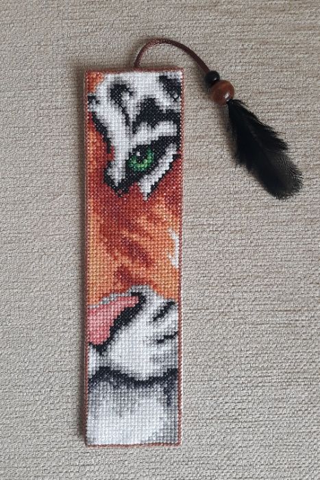 Marcadores de livros em ponto cruz