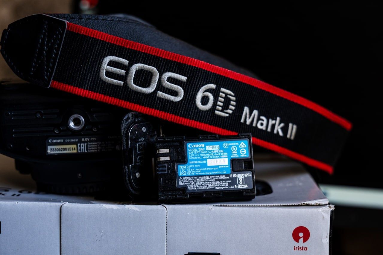 Фотоапарат Canon 6D mark 2