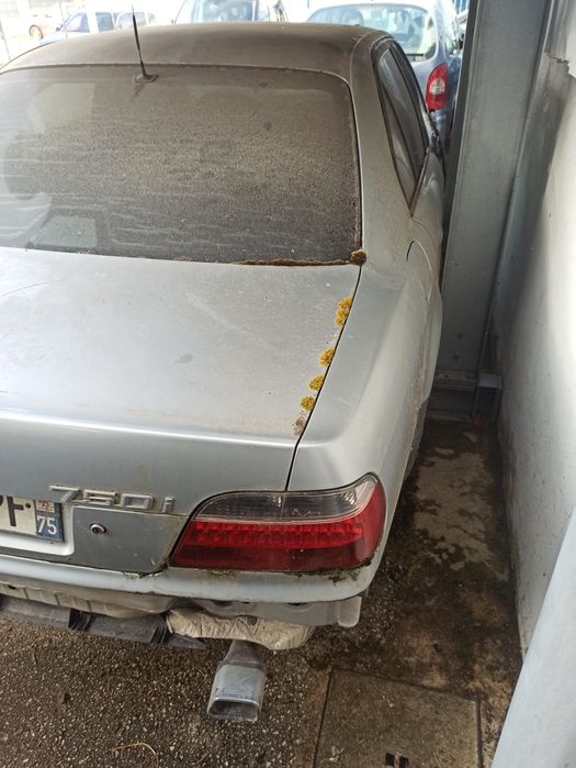 Peças para BMW 750i 2001
