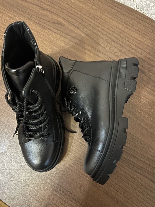 Черевики жіночі осінні шкіряні нові (38р; 24,5см)