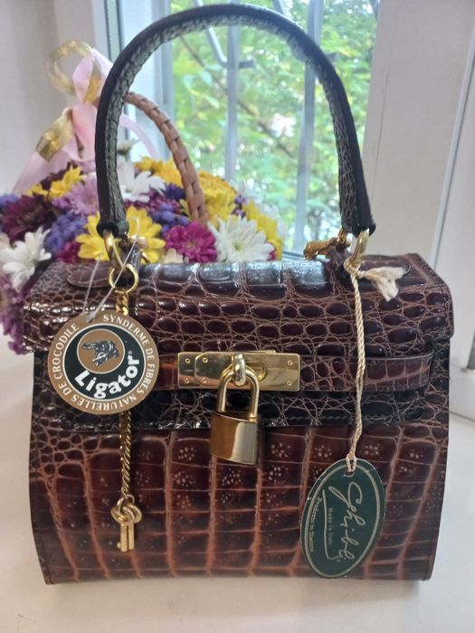 Сумка маленькая Италия кожа