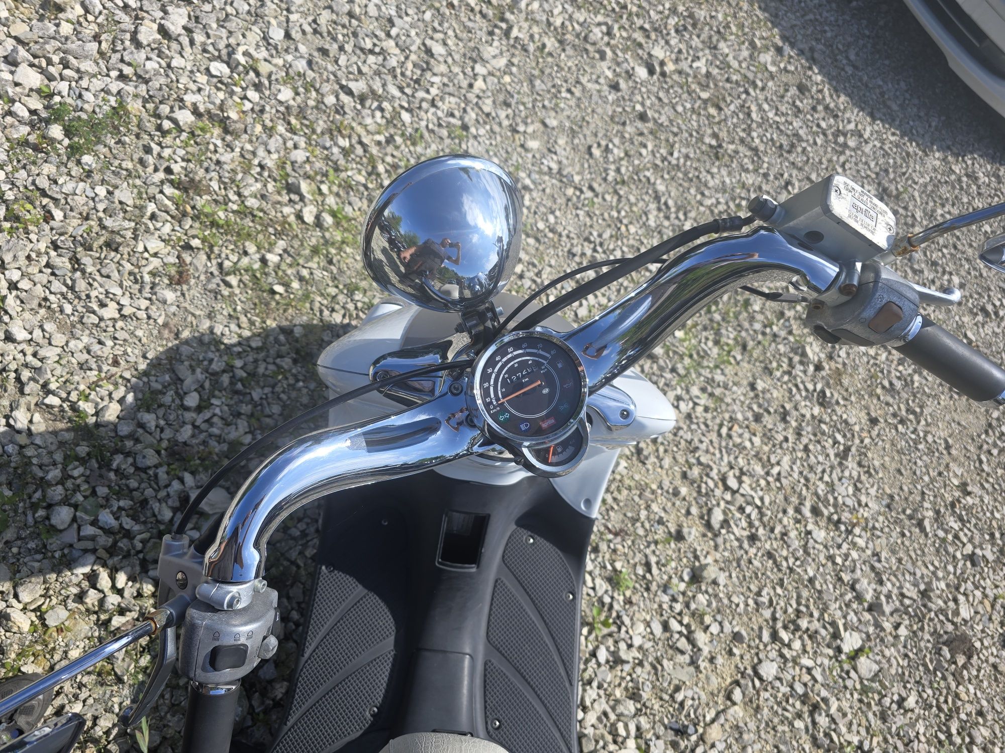 Rama z dokumentami Aprilia Mojito Custom 50 czasza owiewka