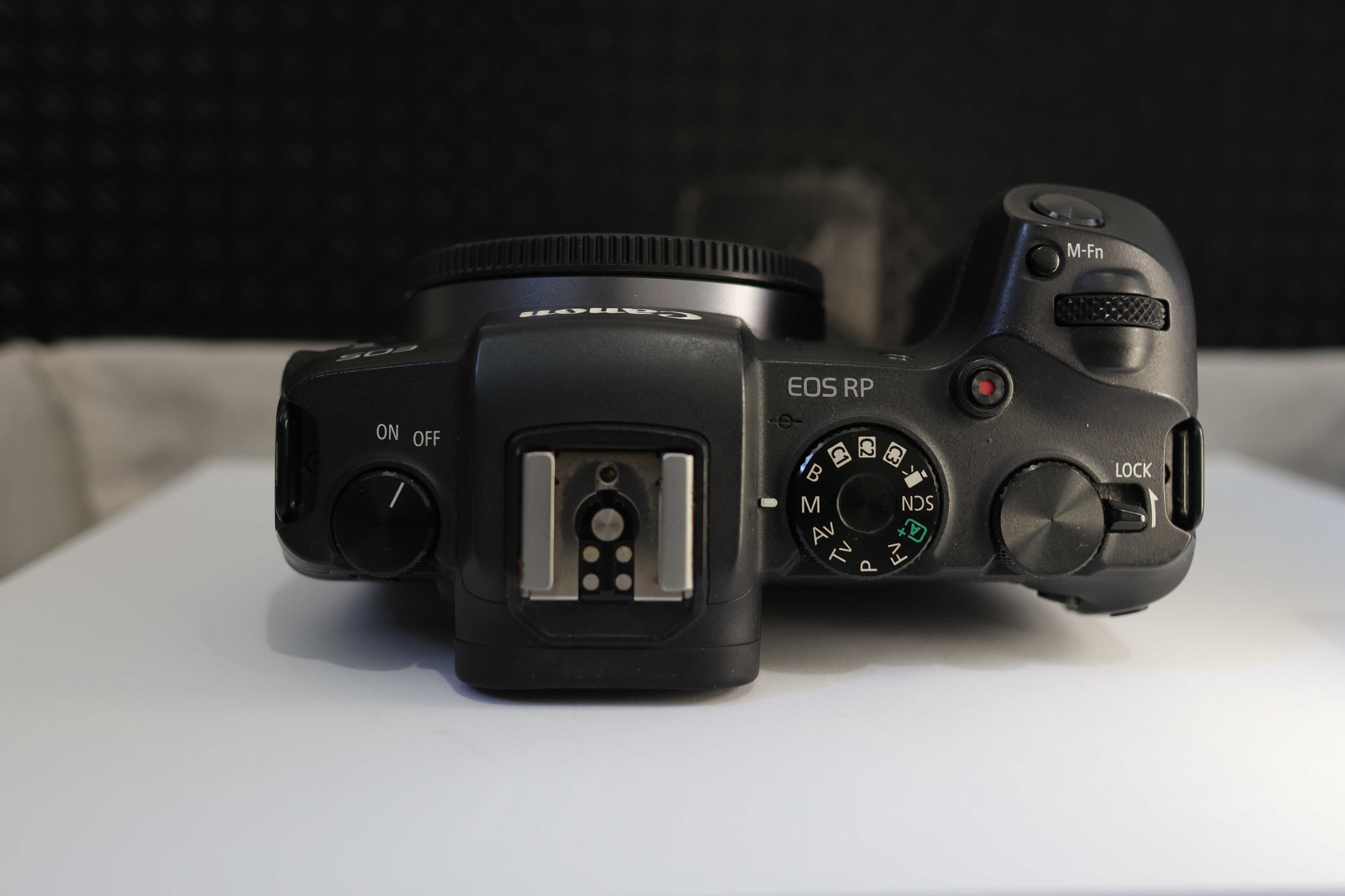 Canon RP com extras