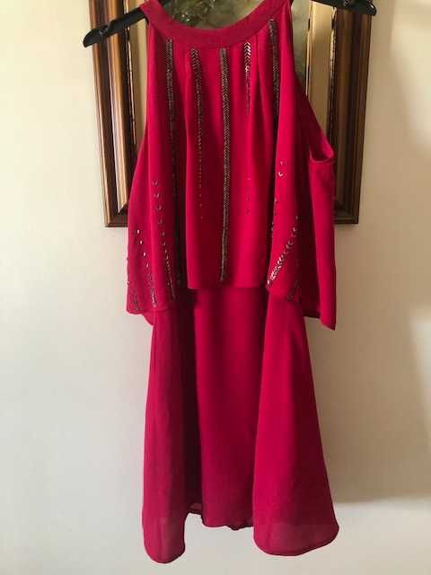 Vestido festa cor magenta com brilhantes