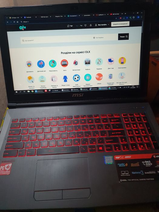 Игровой ноутбук MSI GV62 8RD / 15.6"