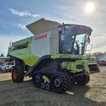 Claas Lexion 760TT z hederem