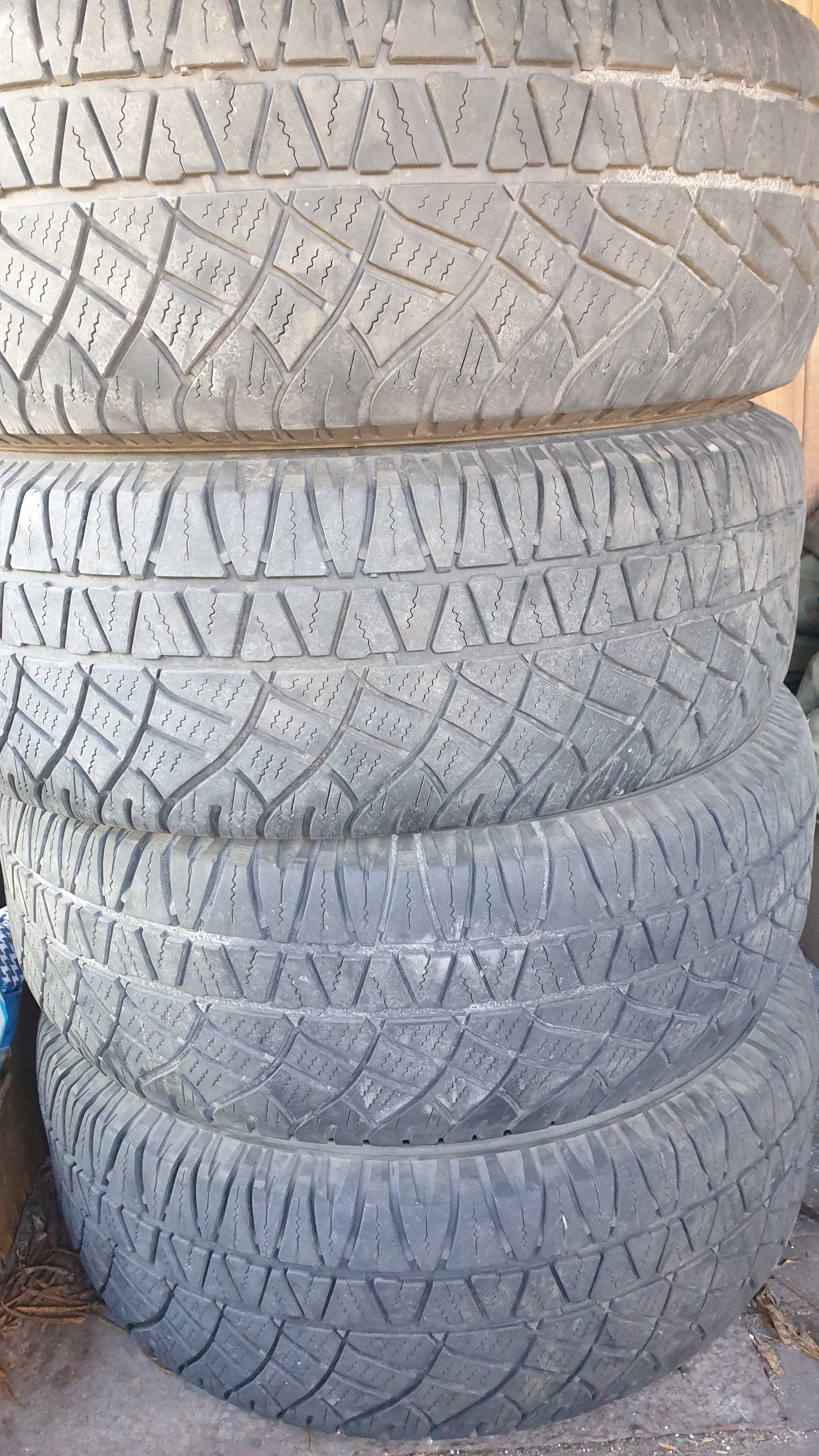 Шини MICHELIN 245/65 R17 б/у 6мм