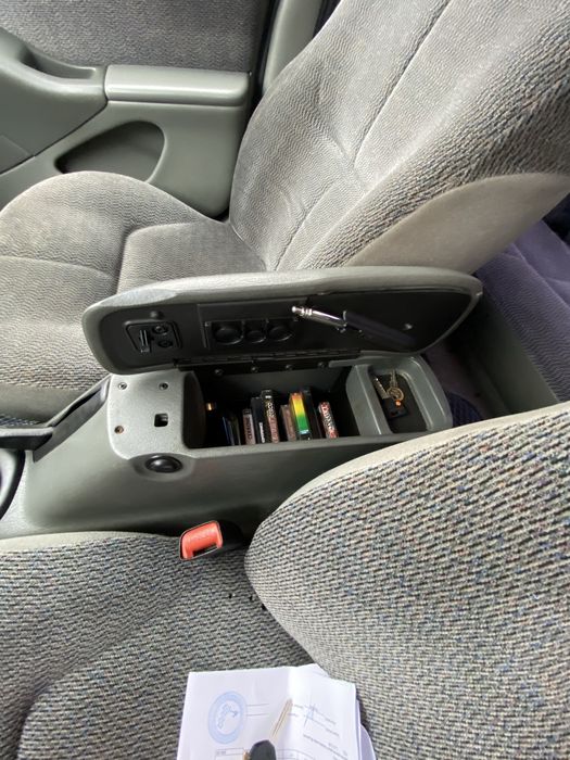 Chrysler Stratus LE 2.0