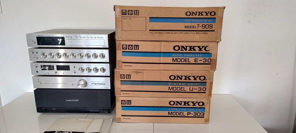 Wieża Onkyo m-505 , p-303 , u-30 , e-30 , t-909