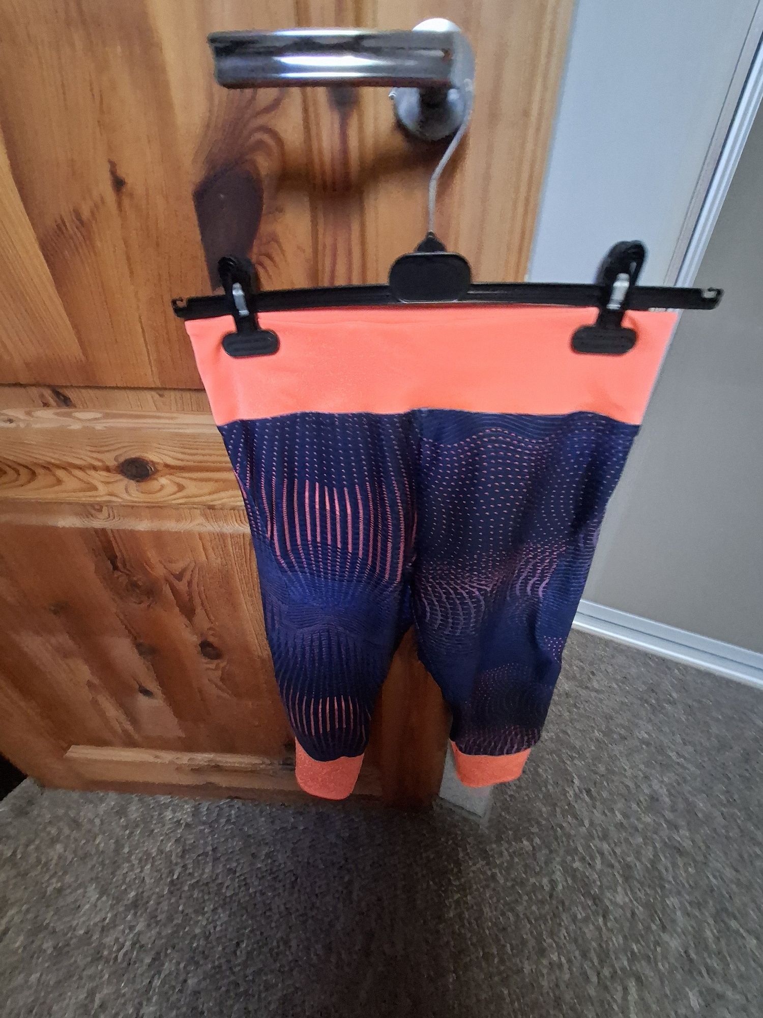 Legginsy pomarańczowo  grananatowe
