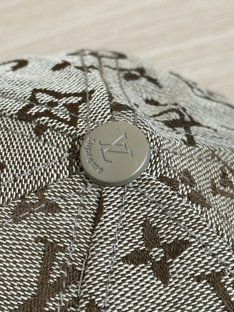 Bone Louis Vuitton castanho