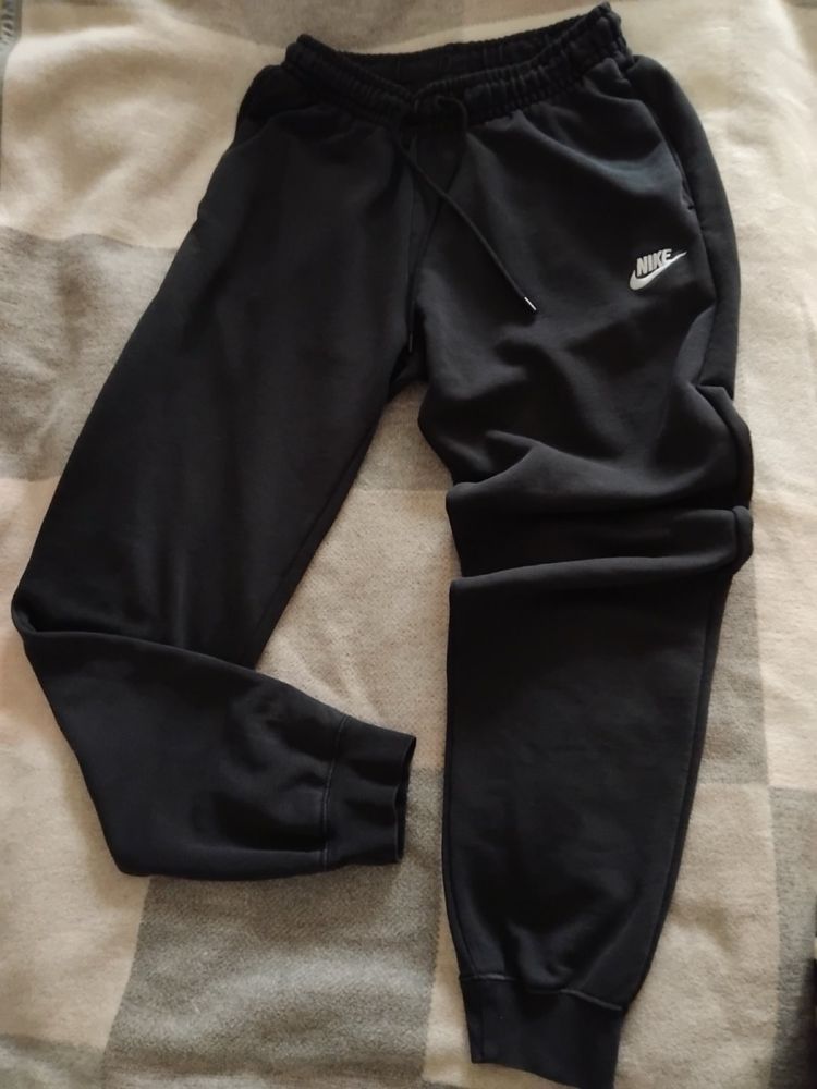 Спортивні штани Nike NSW розмір S-M. XL.