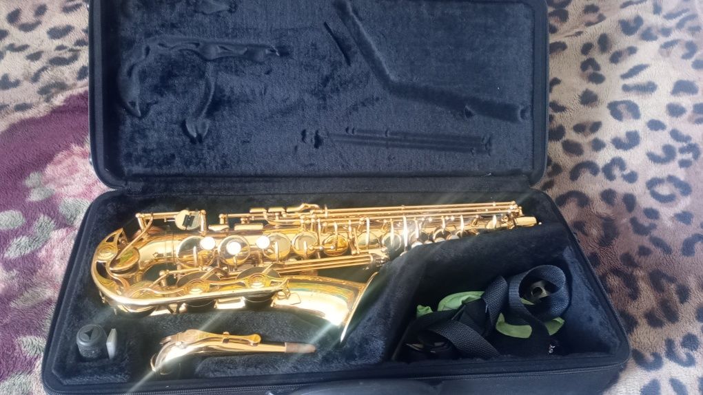 Саксофон альт Yamaha s275