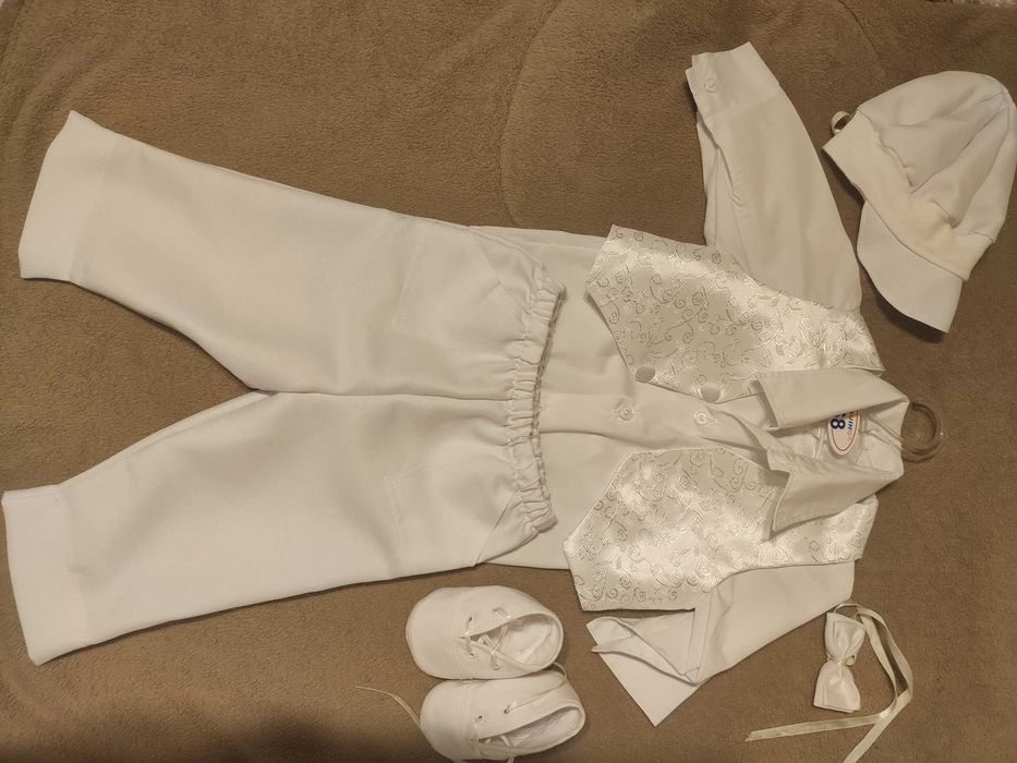 Ubranko do chrztu dla chłopca 68