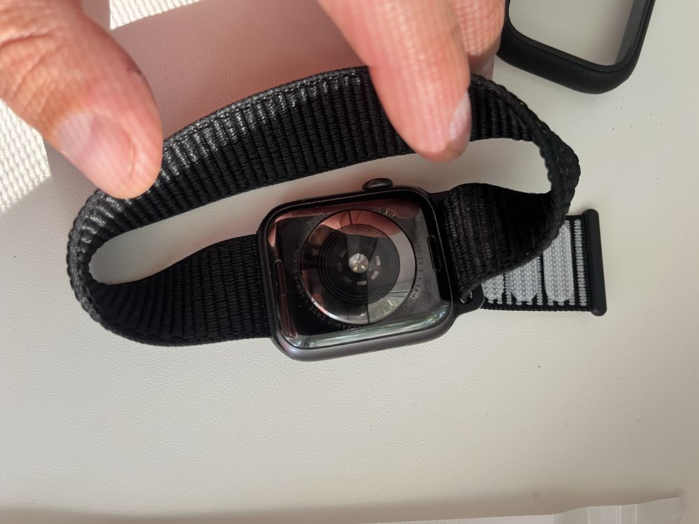 Продам apple watch 5 44 mm black/rose