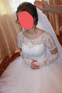 Свадебное платье (фата, перчатки)