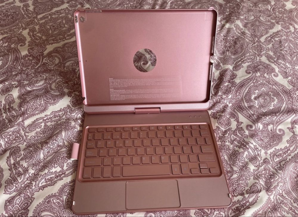 Keyboard case rosa gold para ipad