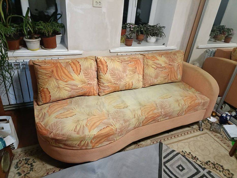 Продам диваны в хорошем состоянии