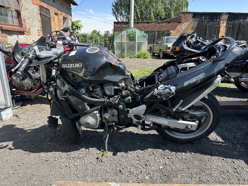 Suzuki gsxf 750 jajko rok 2000