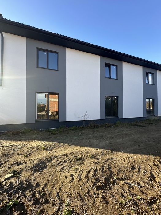 Ближні Якушенці продаж таунхаусів