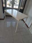 Mesa branca retangular
