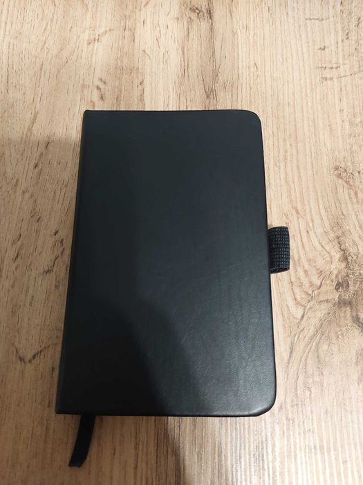 Notes A6 w kratkę, 240 stron, twarda oprawa z gumką