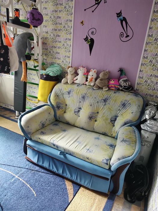 Шкаф+диван+палац,,+гардини тюль та інше