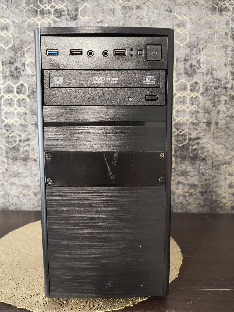 Komputer stacjonarny i7 8gb ram SSD windows 10
