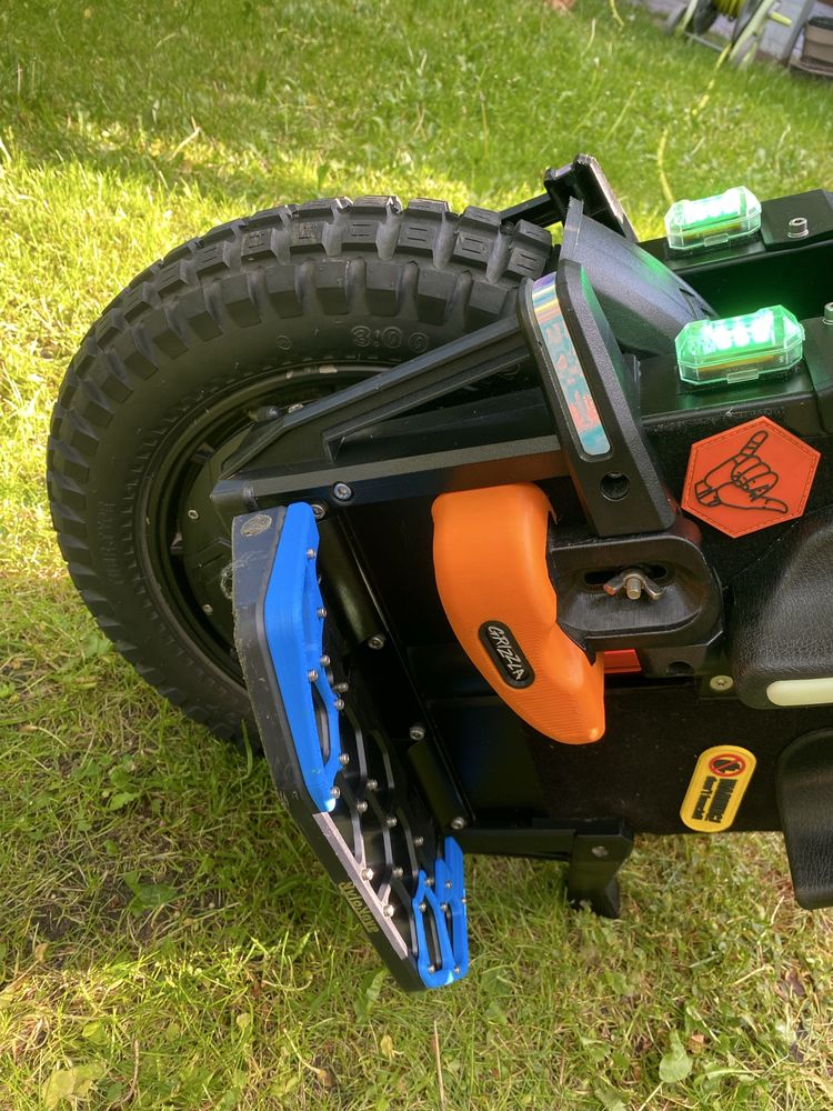 Monocykl elektryczny Veteran Patton 66 lbs