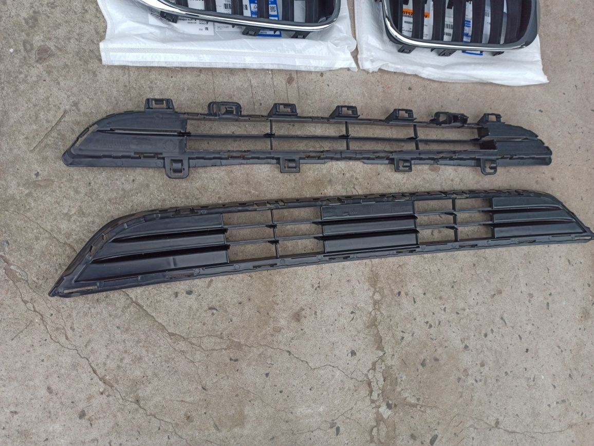 Решітка бампера ноздрi BMW F25 2014-17 решотка