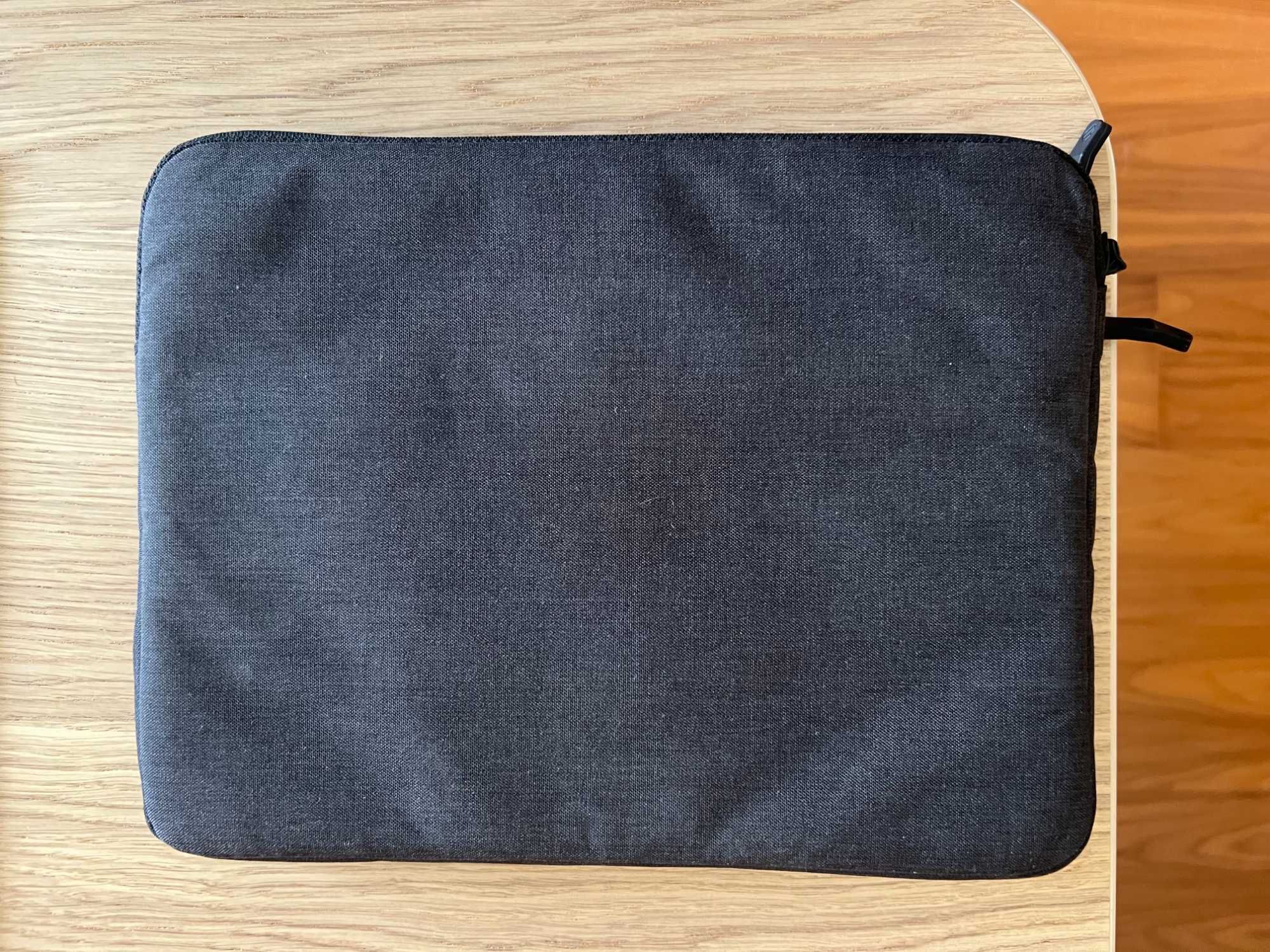 Bolsa Tomtoc 11"