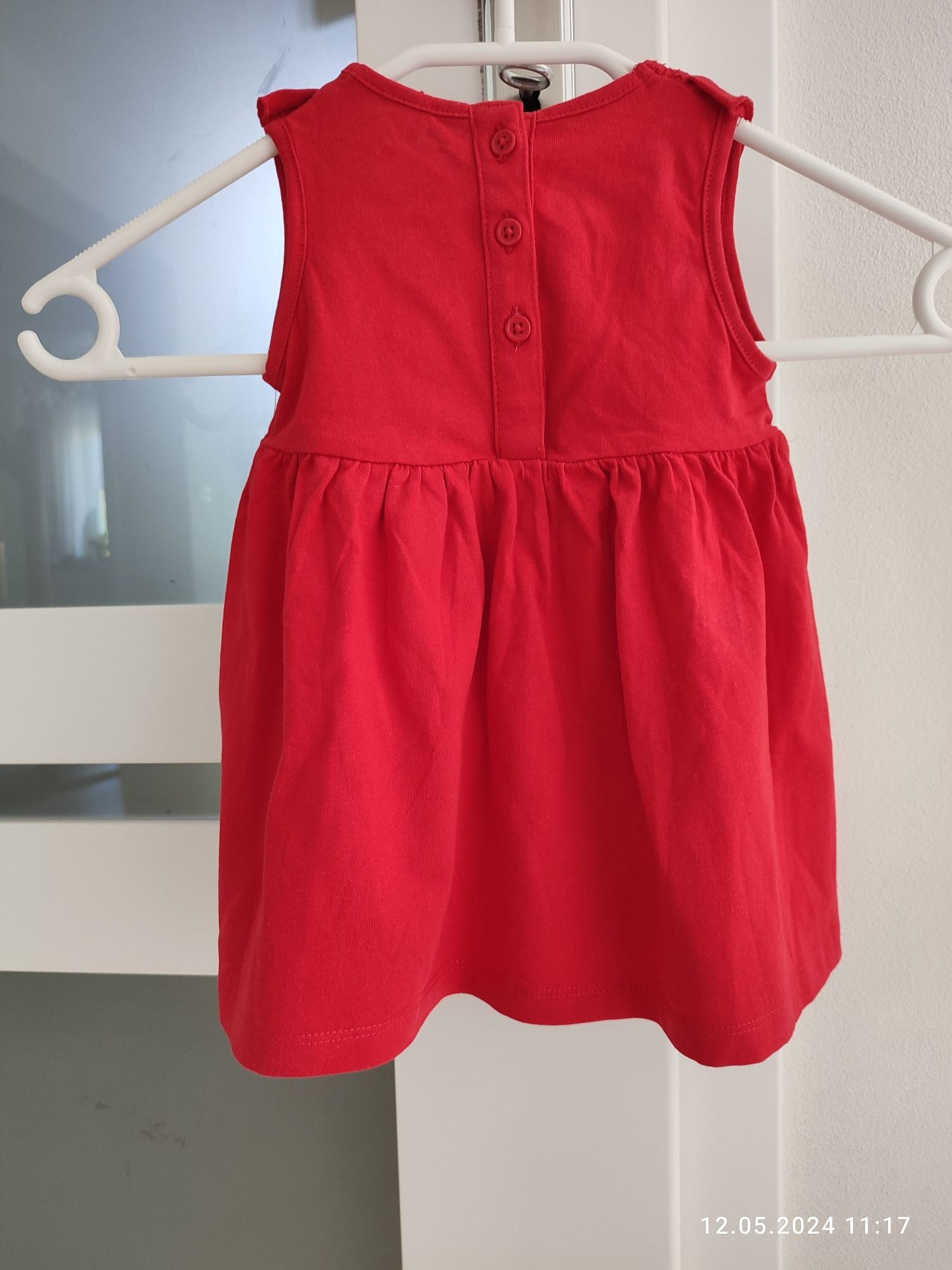 Nowa z metką czerwona sukienka koronkowa 3-6 miesięcy