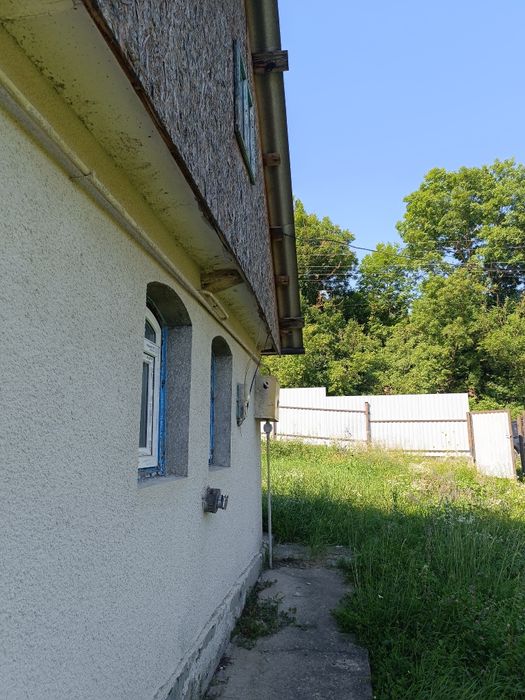 Продаж будинка в передмісті