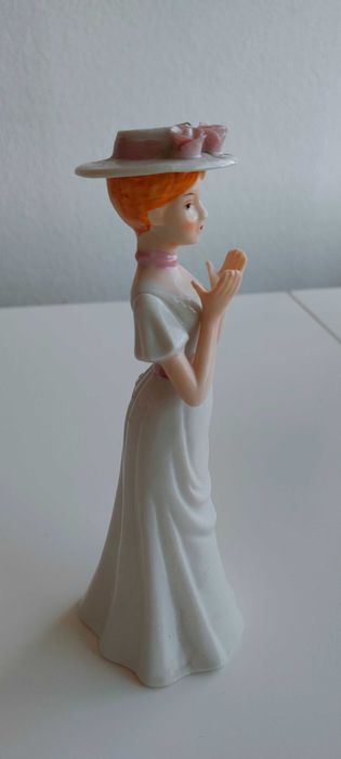 Фарфоровая статуэтка.из Германии. Винтаж.
