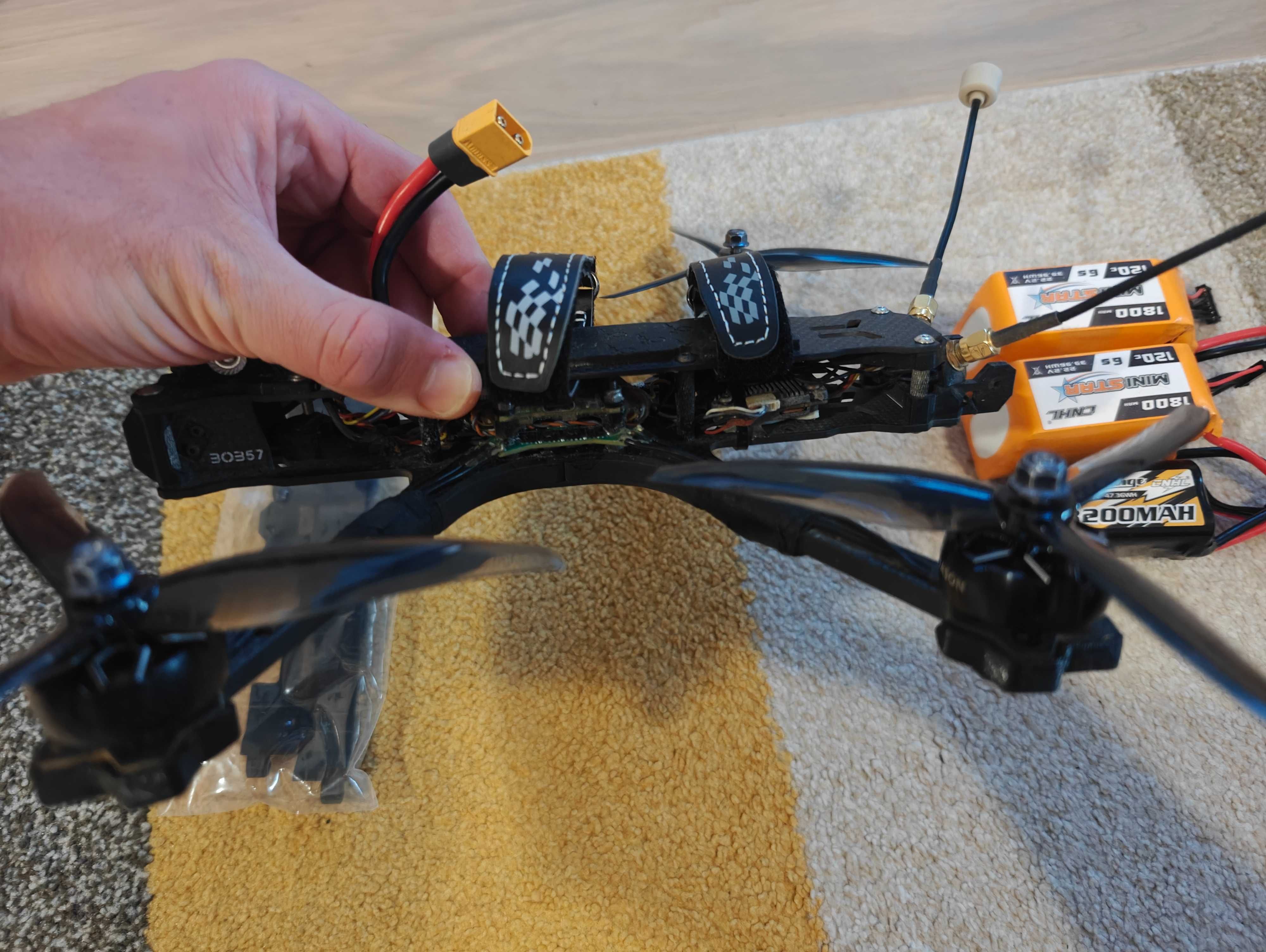 Dron 6 calowy Iflight Bob57 6s jak Chimera 7