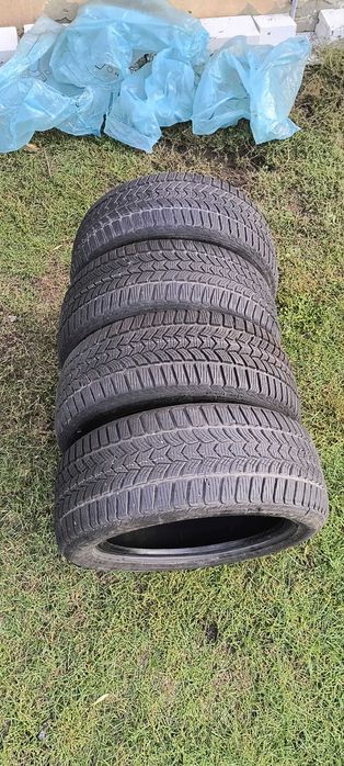 Opony zimowe 225/50R17