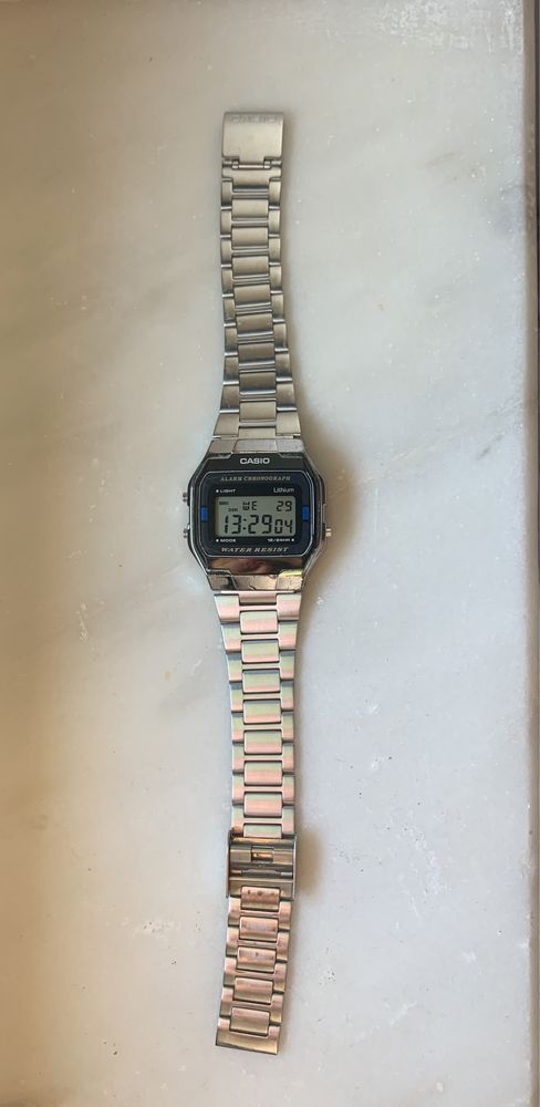 Relogio Casio prateado