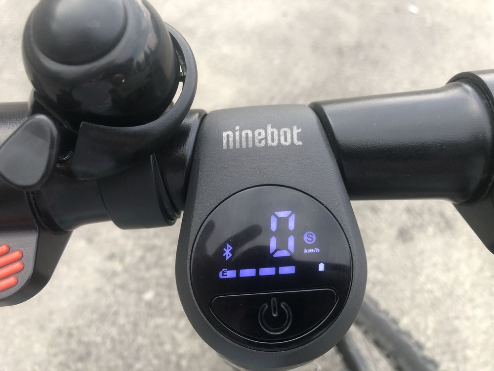 Електросамокат Ninebot by Segway E22E