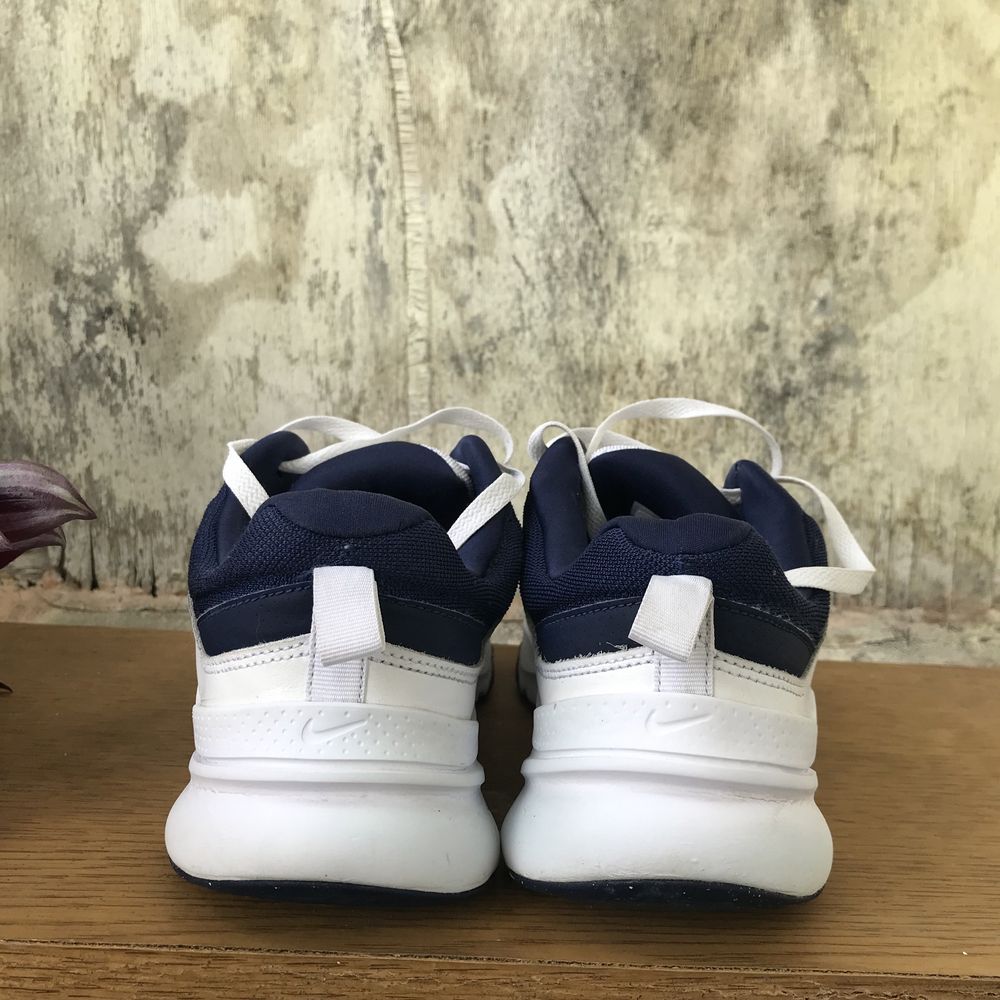 Кросівки Nike Defy All Day, 43р, 27/27,5 см (Оригінал)