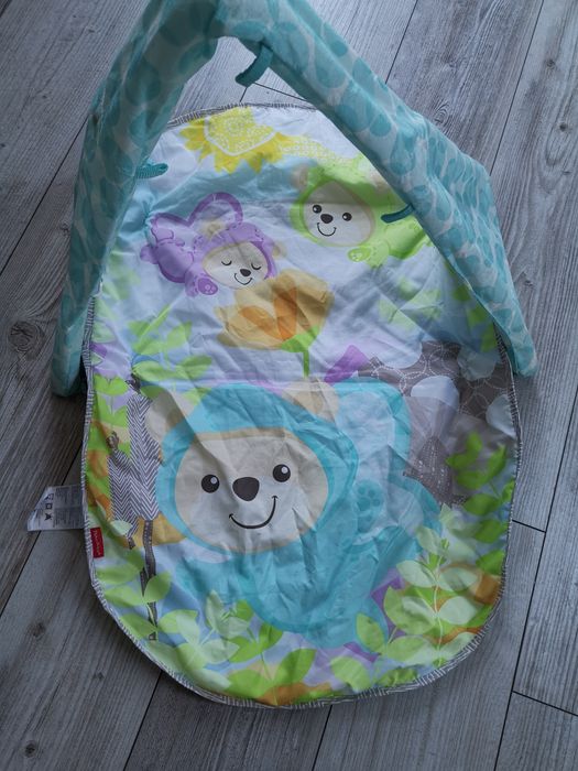 Mata edukacyjna fisher price z zabwkami