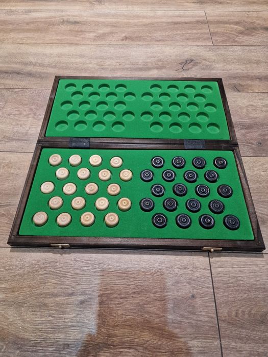 Warcaby drewniane grabowe 100 polowe. Kaseta 40.